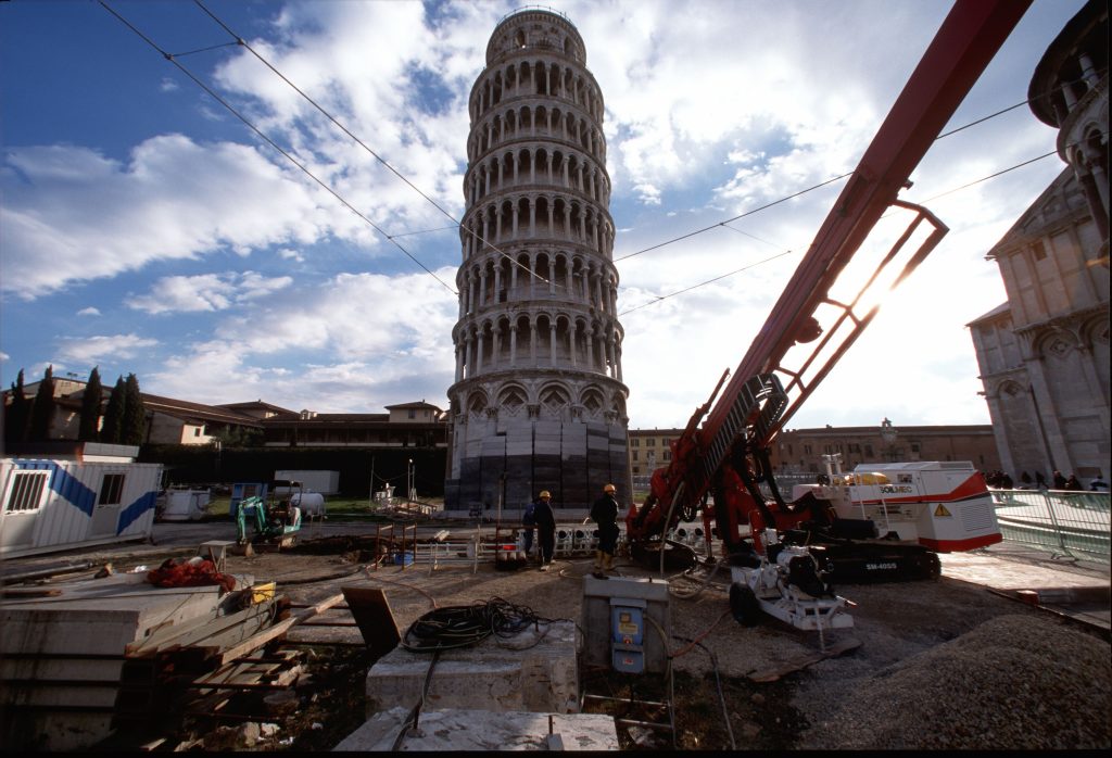Trevi _ Consolidamento della Torre di PisaTorre_Italia